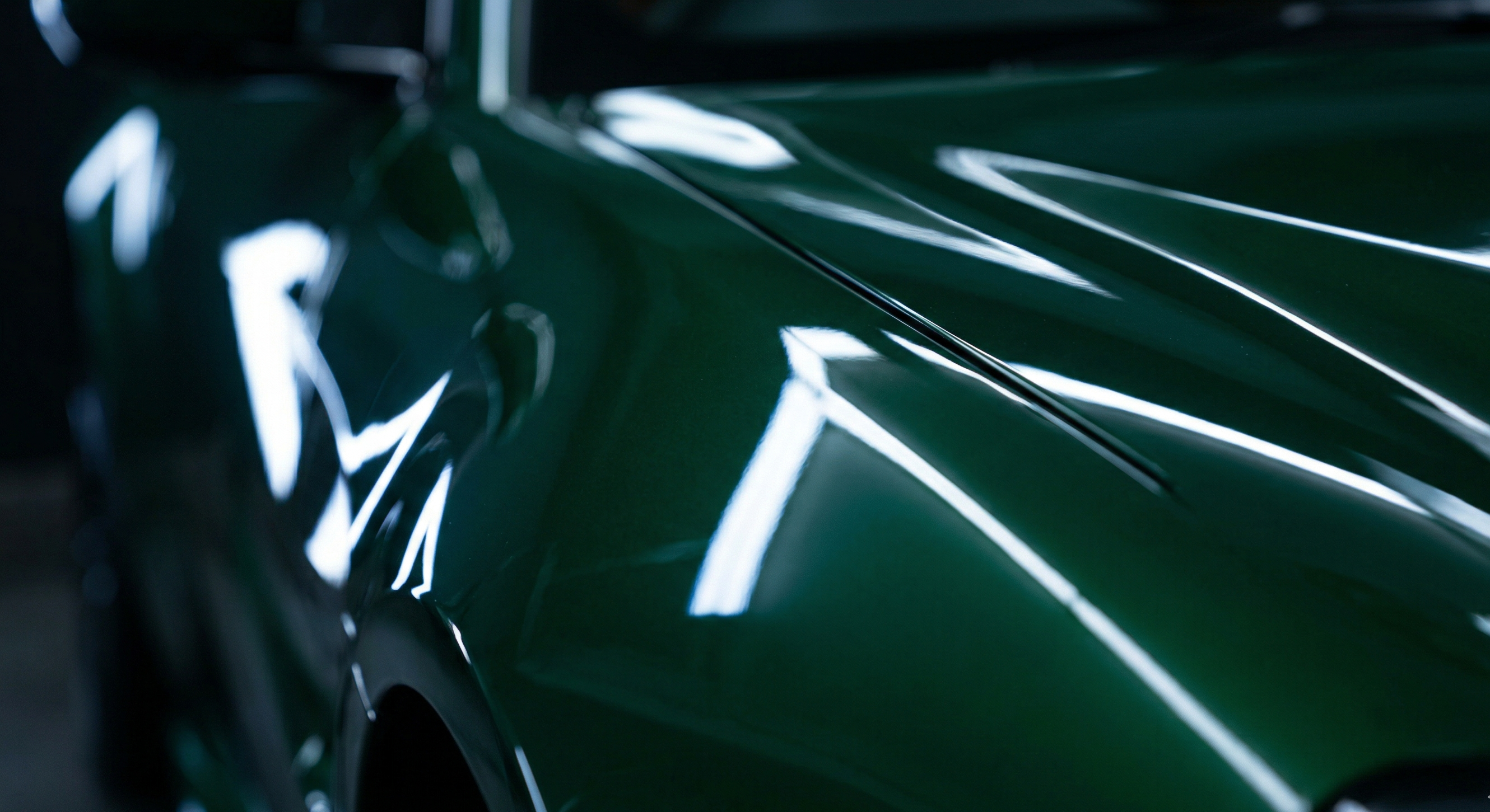 Hood and windshield reflection